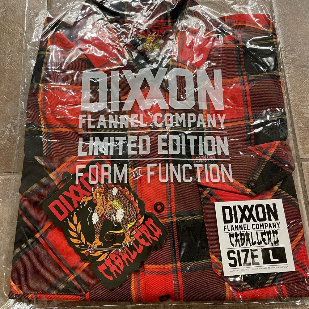 Dixxon “The Cabellaro” Brand new in bag
Men’s Large